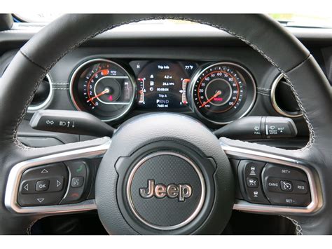 2020 Jeep Wrangler: 139 Interior Photos | U.S. News