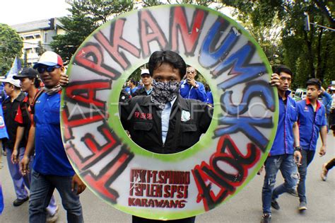 DEMO BURUH DI BANDUNG ANTARA Foto