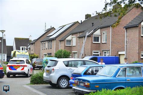 Man Valt Van Dak In Nederweert