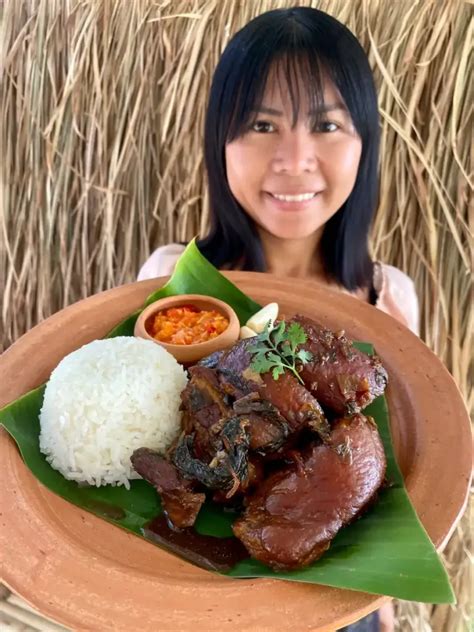 Thai Braised Pork Belly Recipe With Pickled Mustard Greens