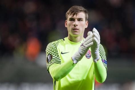 Player Feature: Sought-after Ukranian Goalkeeper Andriy Lunin