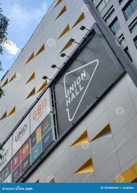 Union Mall In Bangkok Thailand Editorial Photography Image Of Blue