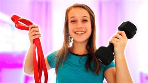 6 Hot Sexy Shari Franke Bikini Pics