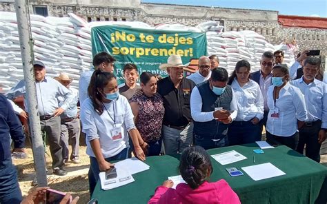 Entregan fertilizante a más de 10 mil campesinos El Sol de Cuautla