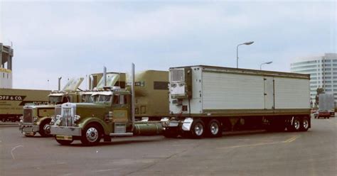 Pin By Shane Durkin On Old Peterbilt Peterbilt Trucks Vintage Trucks