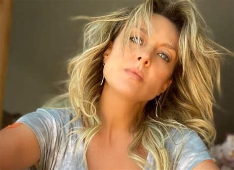 Fey Posa En Bikini A Sus A Os El Siglo De Torre N