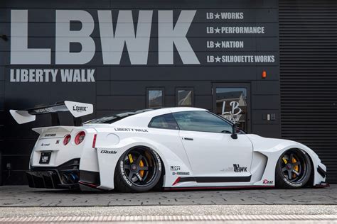 Lb Silhouette Works Gt Nissan R35 Gt R Liberty Walk リバティーウォーク