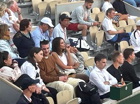 M D Lina Ghenea A Ncins Atmosfera La Roland Garros Rom Nca L A