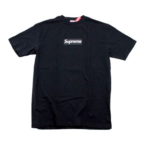 Supreme Black on Black Box Logo T-Shirt | WHAT’S ON THE STAR?