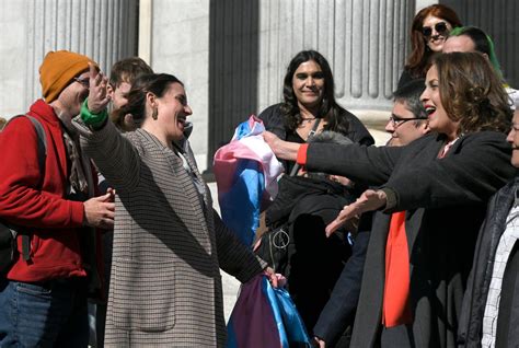 Lespagne Adopte Une Loi Cr Ant Un Cong Menstruel Charente Libre Fr