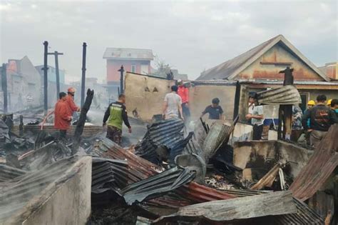 10 Rumah Di Kolaka Hangus Terbakar Kerugian Ditaksir Rp1 Miliar