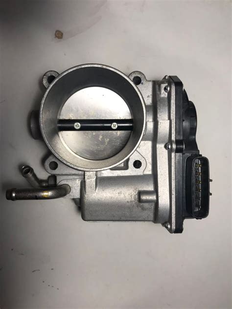 2020 OEM 22030 0C020 Throttle Body Assembly Fits For Toyota Fortuner 2