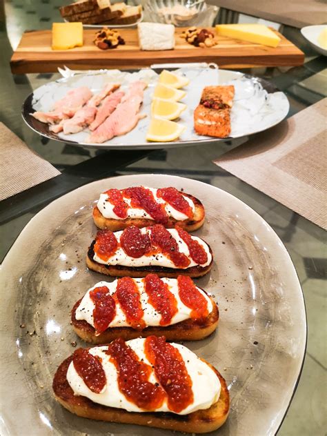 Crostini Mit Ger Uchertem Kaviar Lieblingsspeise Der Foodblog