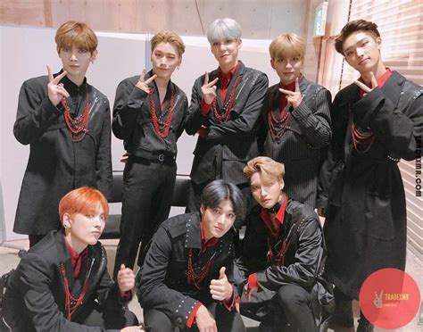 🎵 🎸 📻 Ateez Fans 🎤 🎹 🎼 Selebritas Artis Selebriti