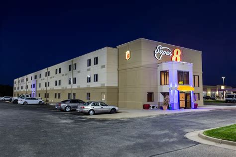 Super 8 by Wyndham Wichita North | Wichita, KS Hotels