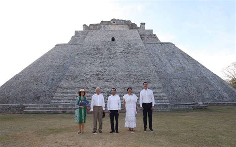 Mauricio Vila Y Los Reyes De Suecia Carlos XVI Gustavo Y Silvia