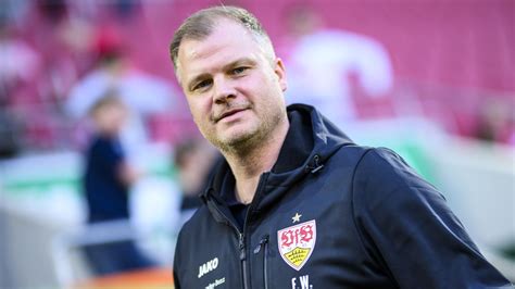 VfB Stuttgart Sportdirektor Wohlgemuth äußert sich zu Guirassy Zukunft