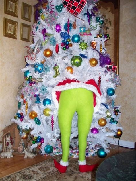 10 Grinch Upside Down Christmas Tree Decoomo