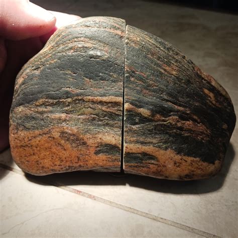 Heavy Magnetic Rock Rwhatsthisrock