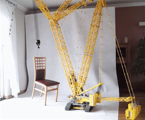 7-Meter-hohes-LEGO-Liebherr-LR-11000-Modell – Blogbuzzter.de – Sneaker ...