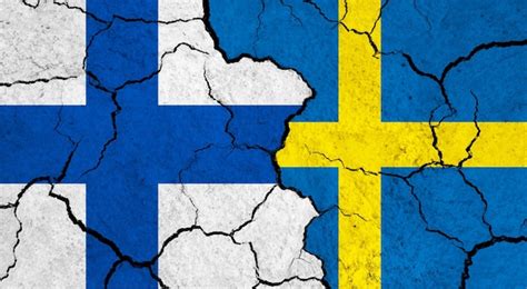 Banderas de finlandia y suecia en el concepto de relación política de