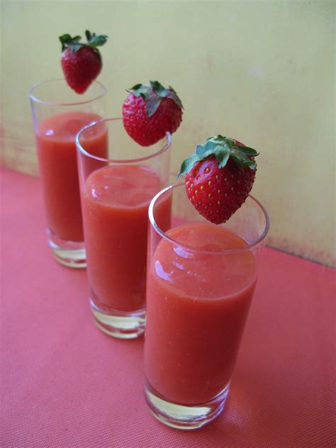 Au gré du marché Smoothie à la mangue et aux fraises