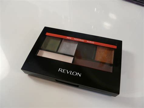 LovelyThings13: Revlon Cream Eye Shadow Palette - Review and Swatches