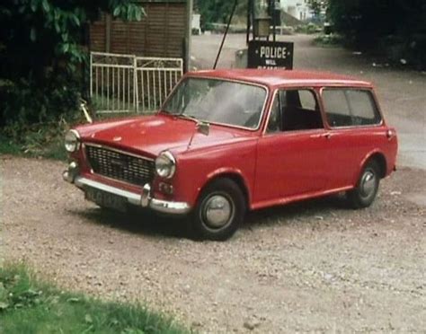 1967 Austin 1100 Countryman Mki Ado16 In Fawlty Towers