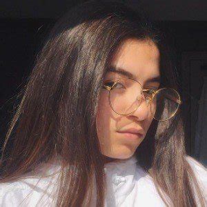 Hot Sexy Fatma Daghbouj Bikini Pics