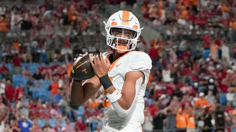 Nico Iamaleava expected to transfer to UCLA after leaving Tennessee