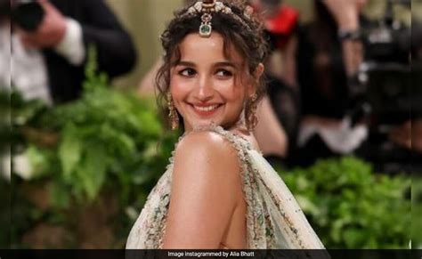 The First Time Alia Bhatt Wore A Saree By The Time I Reached School