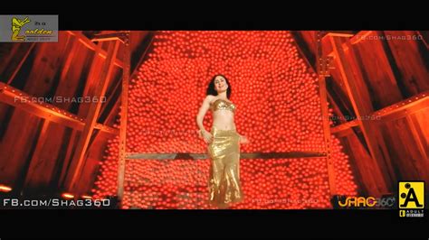 Naked Kareena Kapoor Khan In Brothers