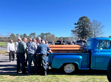 Parr Funeral Home &... - Parr Funeral Home & Crematory