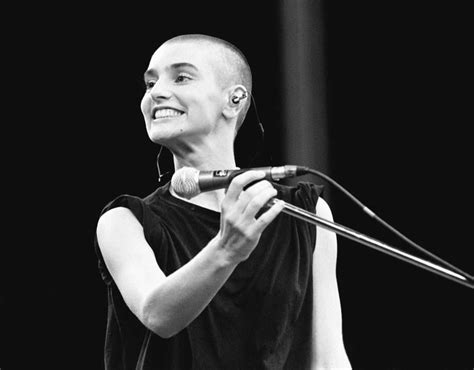 Sinead O'connor 1990 - Sinéad O'Connor - Feel So Different Live 1990 HD ...