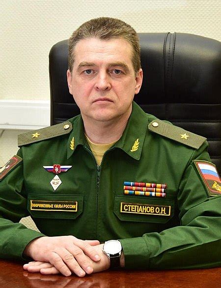 Олег Степанов. Биография