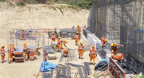 Destinarán S 300 millones para obras de construcción en Ucayali