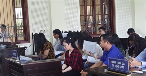 Chiếm đoạt hàng chục tỷ đồng của khách hàng hot girl ngân hàng Eximbank khai dùng 2 1 tỷ đồng