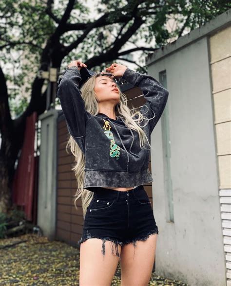 christine samson  instagram guess  rising