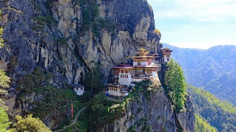 Trek to the Tiger’s Nest in Bhutan | Selective Asia