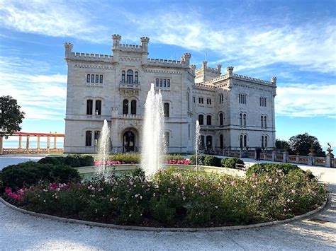 Il Castello Di Miramare A Trieste Gusto La Bellezza