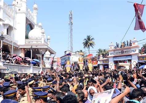 Petta Thullal Held With Traditional Gaiety At Erumely The Hindu