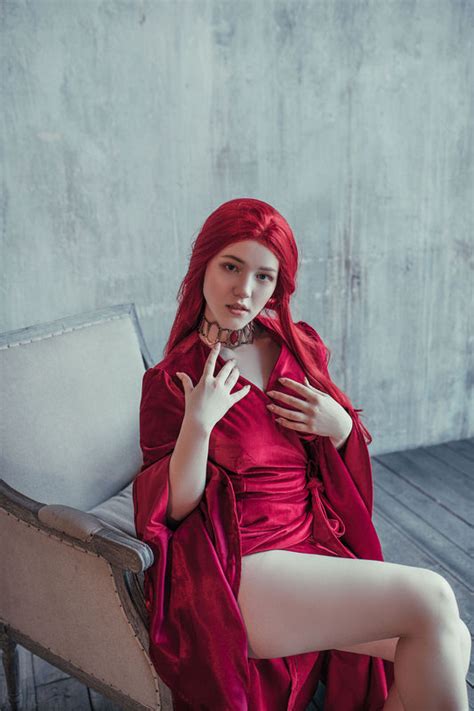 Lada Lyumos Game Of Thrones Melisandre Cosplayers Gonewild