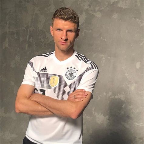 Potret Thomas Muller Bintang Bayern Munchen Yang Berparas Menawan