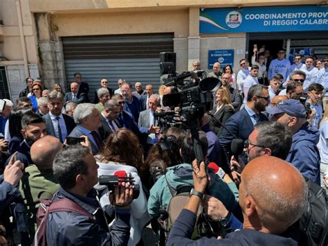 Antonio Tajani A Reggio Calabria Per Lanciare La Candidatura Di Giusi