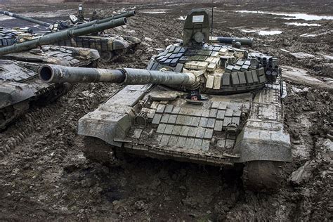Putin says he's not invading Ukraine. Here's a video of Putin's tanks ...