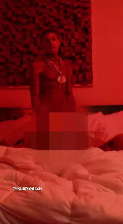 Nle Choppa Nude Onlyfans Slut Me Out Leak Allpornimages