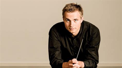 Vasily Petrenko Al Frente De La Royal Philharmonic Orchestra En El