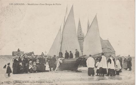 Saint Vaast La Hougue Carte Postale Ancienne Et Vue D Hier Et Aujourd