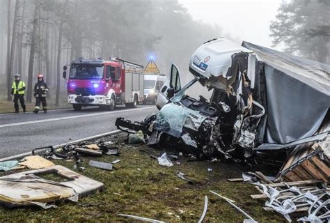 Miertelny Wypadek W Emilianowie Na Dk Droga Toru Bydgoszcz