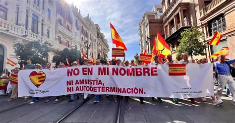 Miles De Personas Secundan Una Protesta En Sevilla Contra La Amnist A Y